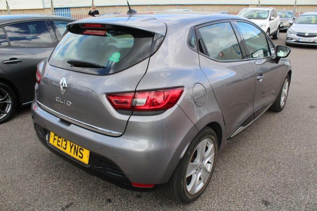 Renault Clio 1.2 16V Dynamique Medianav Euro 5 4,782 Car De  #4