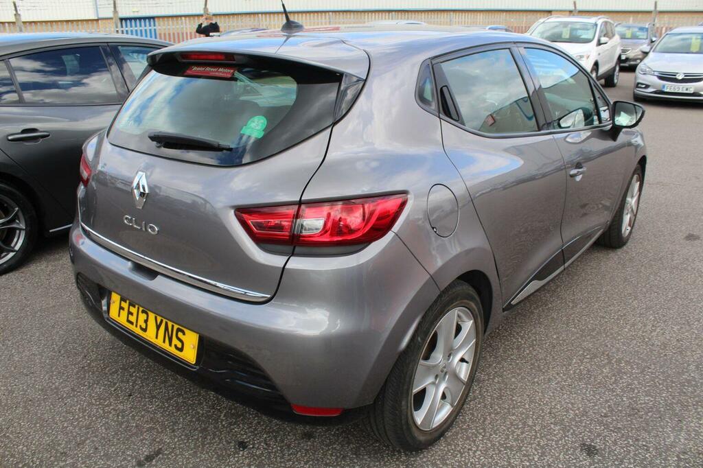 Renault Clio 1.2 16V Dynamique Medianav Euro 5 4,782 Car De  #2