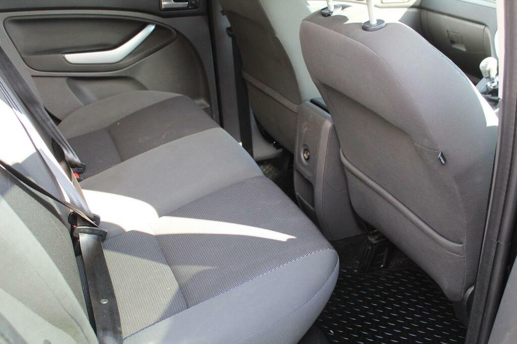 Ford Kuga 2.0 Tdci Zetec 2Wd Euro 5 Black #4