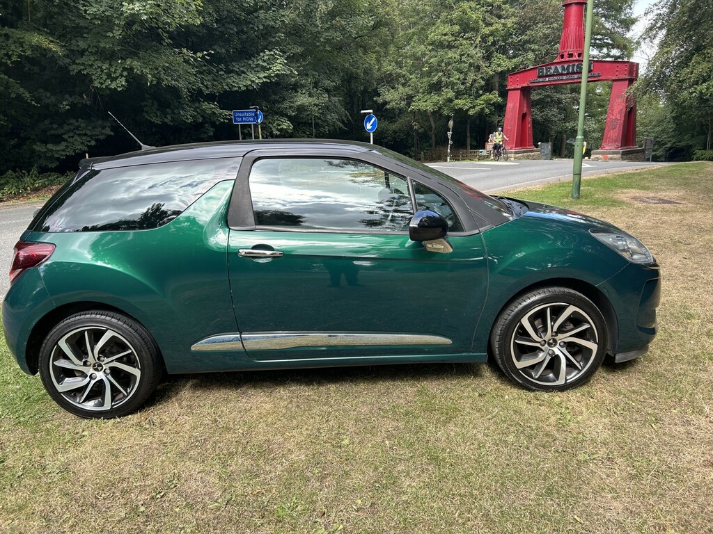 DS DS 3 1.2 Puretech Connected Chic Green
