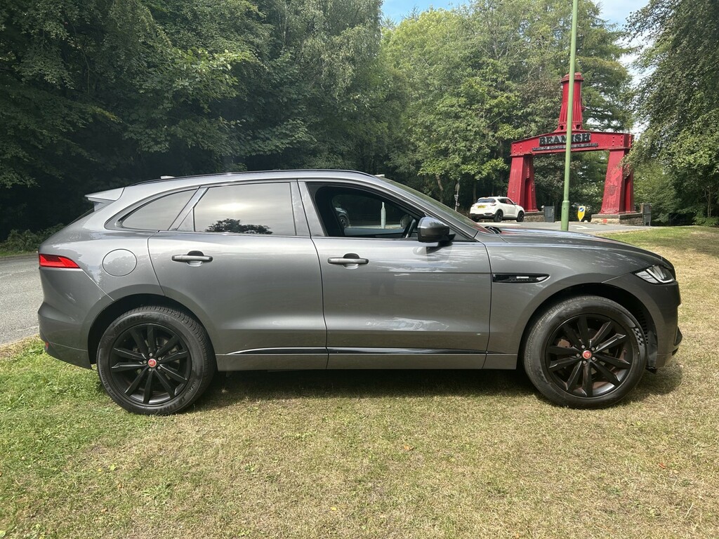 Jaguar F-Pace 2.0 D180 R-sport Grey