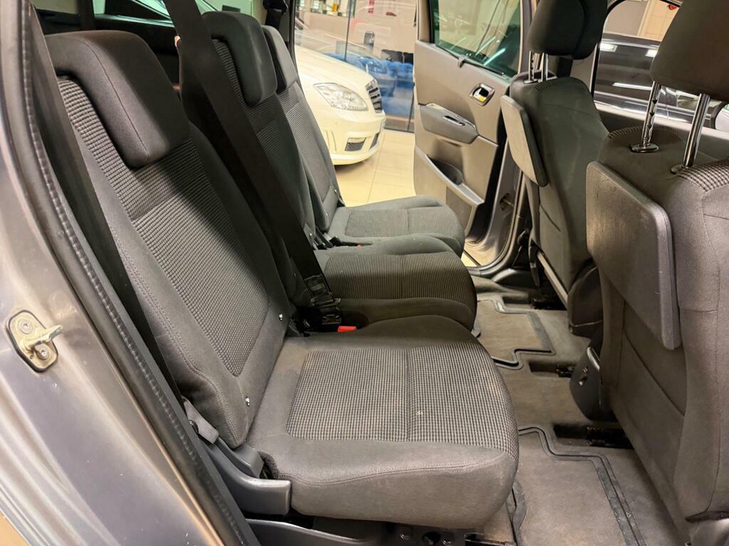 Peugeot 5008  White #12
