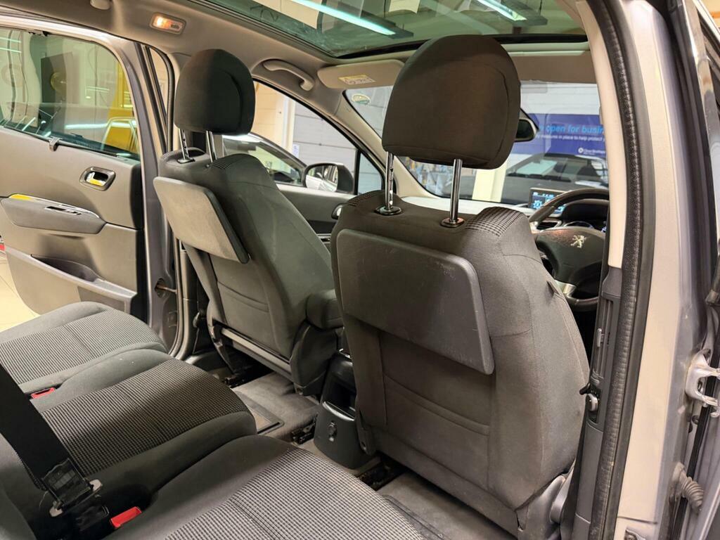 Peugeot 5008  White #11