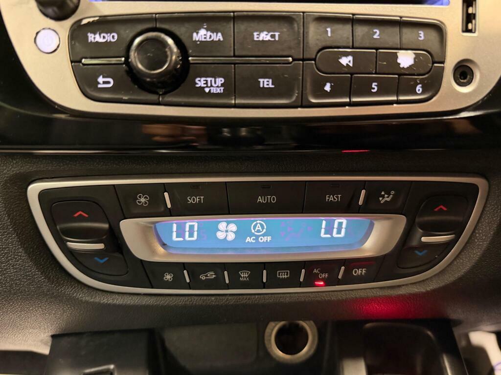 Renault Grand Scenic 1.5 Dynamique Tomtom Dci 110 Bhp Red #21