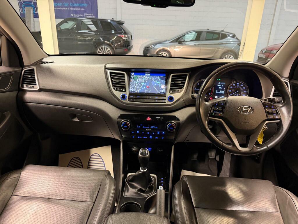 Hyundai Tucson 2.0 Crdi Premium Se Silver #23