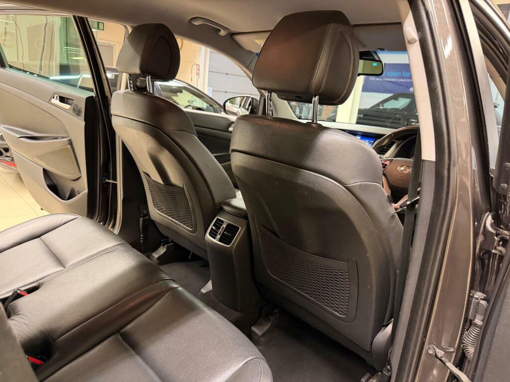 Hyundai Tucson 2.0 Crdi Premium Se Silver #18