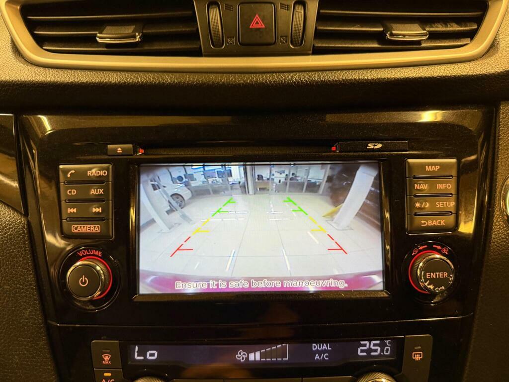 Nissan Qashqai 1.5 Dci Acenta Premium 108 Bhp White #22