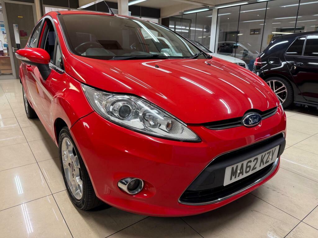 Ford Fiesta 1.25 Zetec Red