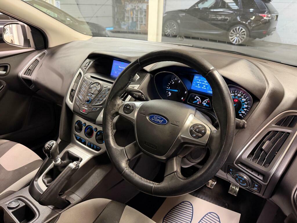 Ford Focus Estate 1.5T Ecoboost Titanium Euro 6 Ss 20 Brown #19