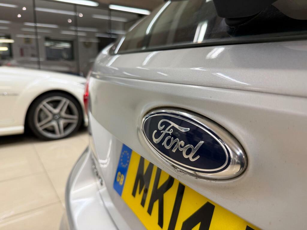 Ford Focus Estate 1.5T Ecoboost Titanium Euro 6 Ss 20 Brown #7