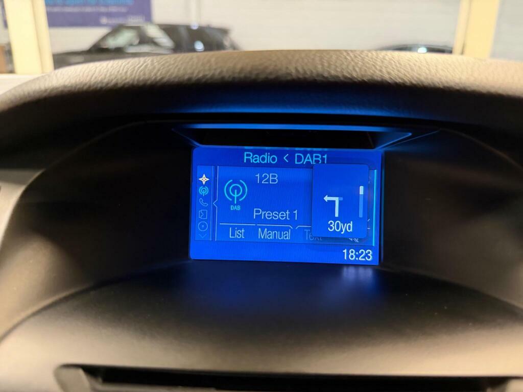 Ford Focus Estate 1.5T Ecoboost Titanium Euro 6 Ss 20 Brown #32