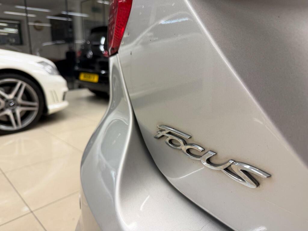 Ford Focus Estate 1.5T Ecoboost Titanium Euro 6 Ss 20 Brown #8