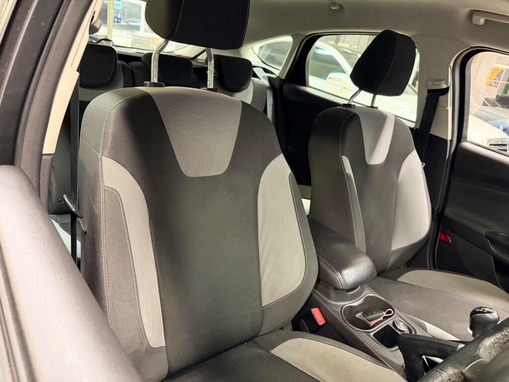 Ford Focus Estate 1.5T Ecoboost Titanium Euro 6 Ss 20 Brown #18