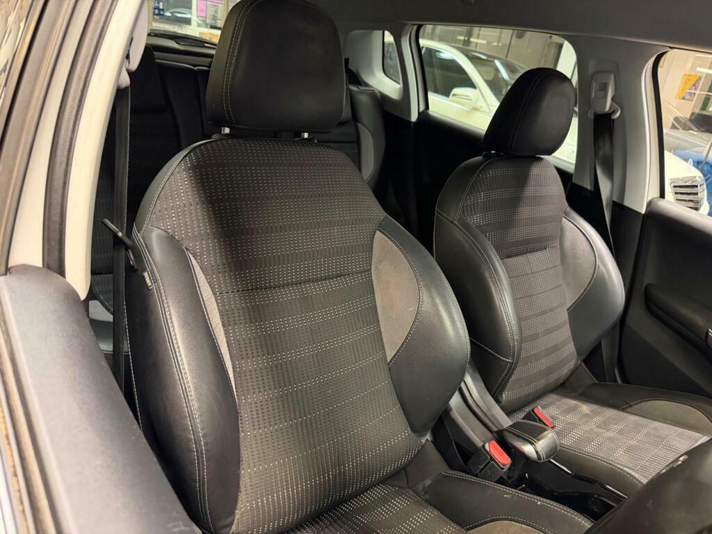 Peugeot 2008 1.2 Puretech Allure Euro 6 Red #9