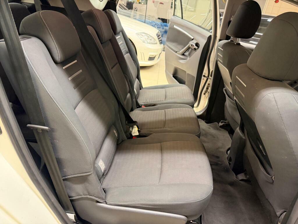 Toyota Verso 1.6 V-matic Icon Tss Black #20