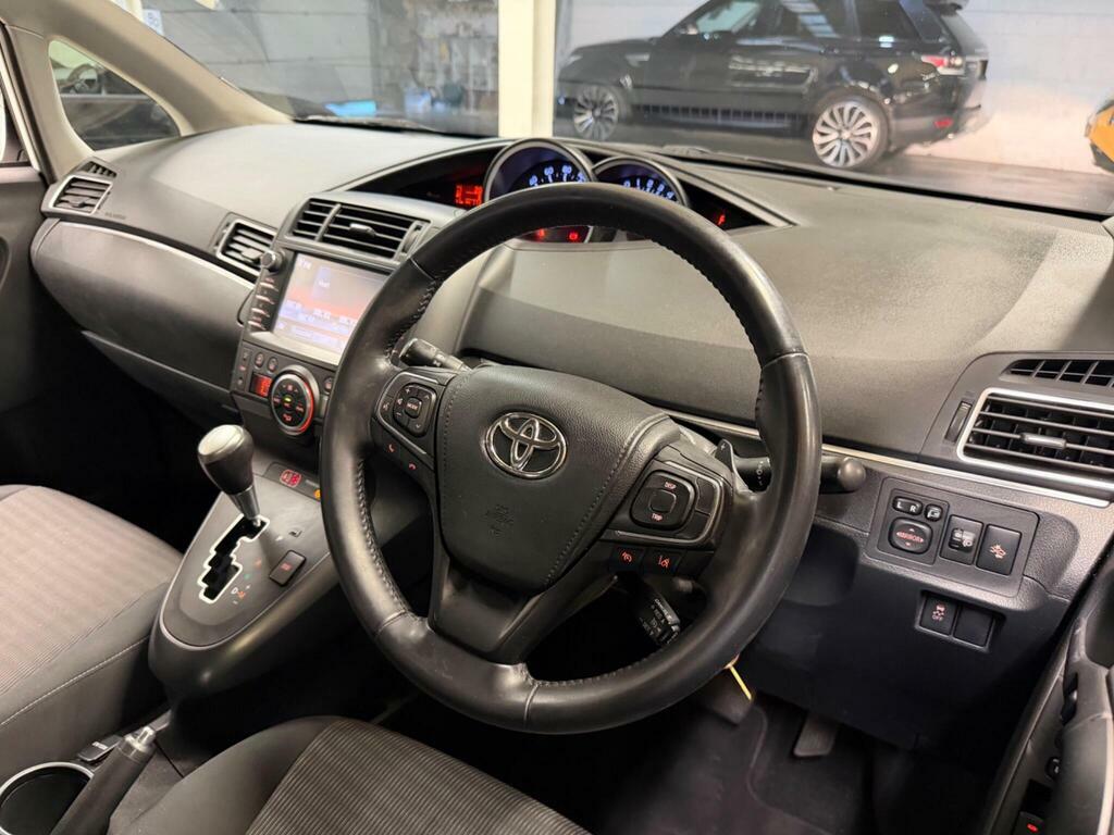 Toyota Verso 1.6 V-matic Icon Tss Black #18