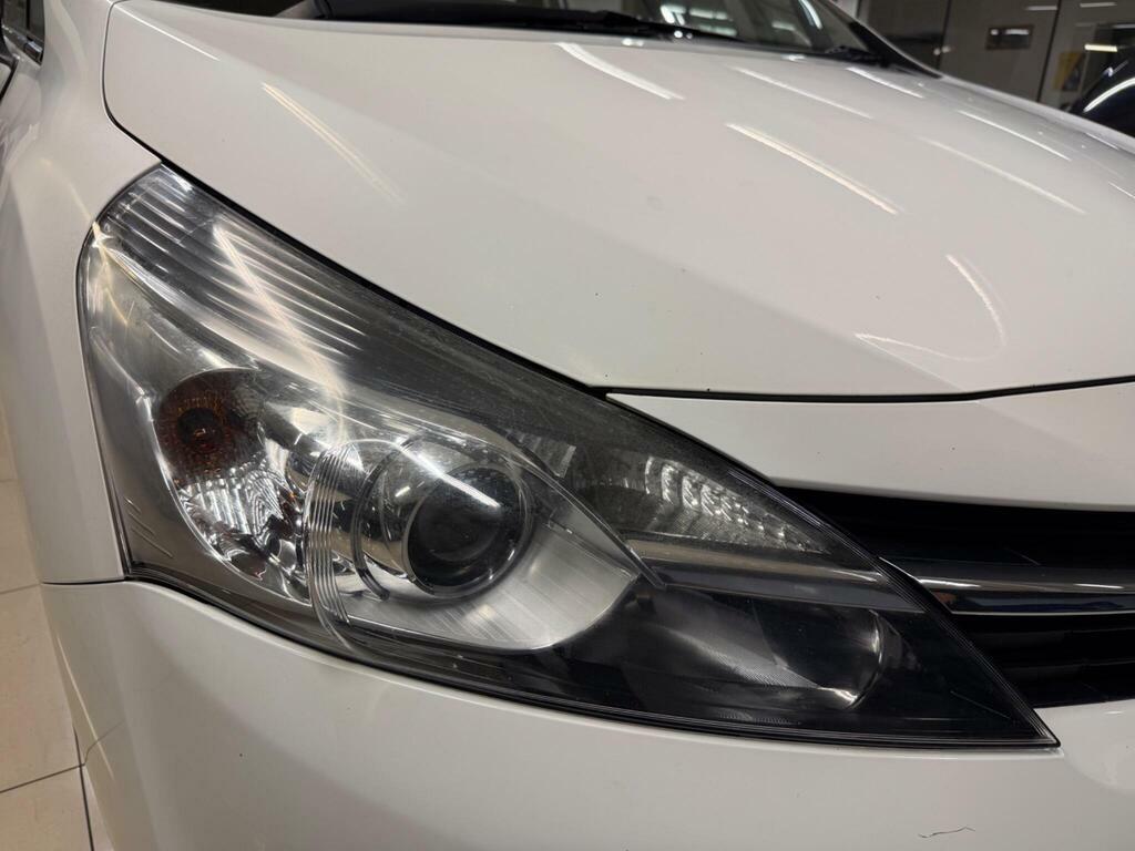 Toyota Verso 1.6 V-matic Icon Tss Black #9