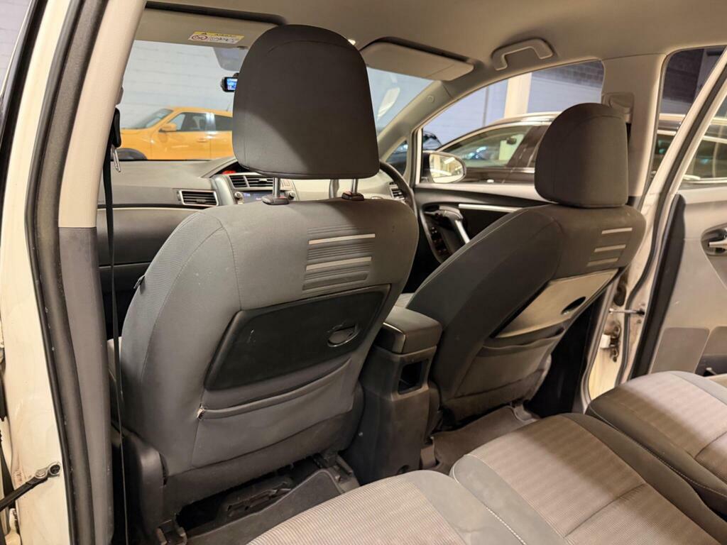 Toyota Verso 1.6 V-matic Icon Tss Black #21