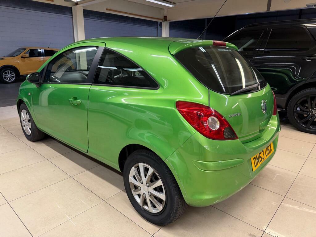 Vauxhall Corsa 1.2 16V Exclusiv Euro 5 Green #4