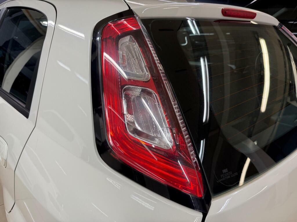 Fiat Punto Fiat Punto 1.4 Gbt Euro 5 Ss Euro 5 Red #10