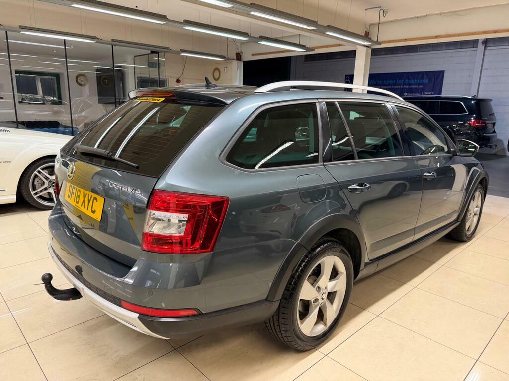 Skoda Octavia 2.0 Tdi Scout 4Wd Euro 6 S S Grey #5