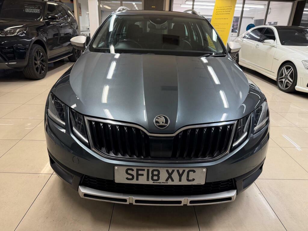 Skoda Octavia 2.0 Tdi Scout 4Wd Euro 6 S S Grey #2