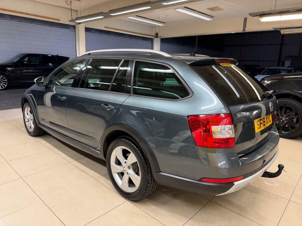 Skoda Octavia 2.0 Tdi Scout 4Wd Euro 6 S S Grey #4