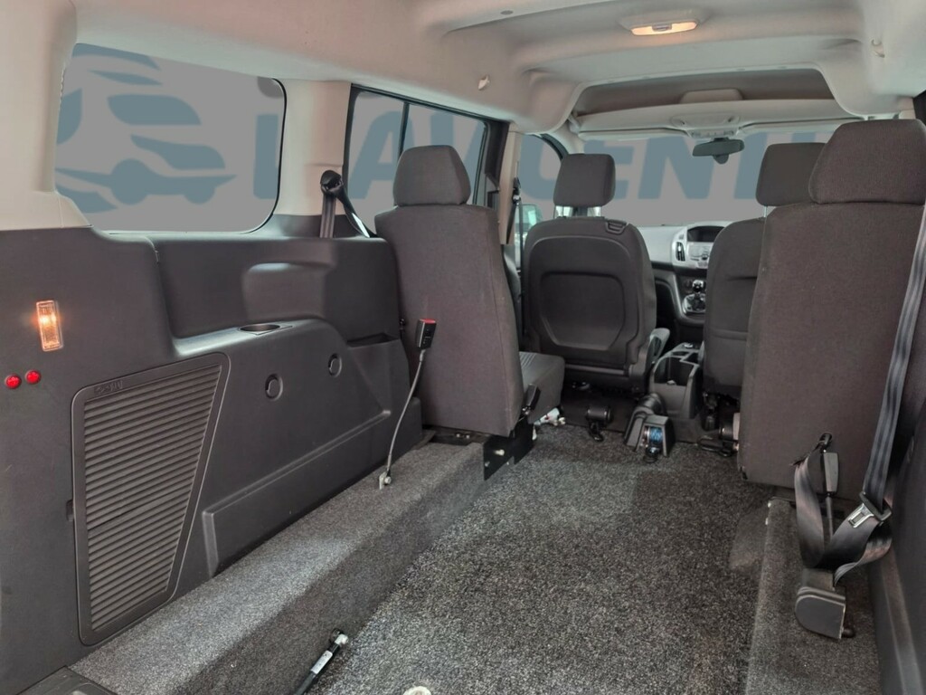 Ford Grand Tourneo Connect Tdci Zetec #10
