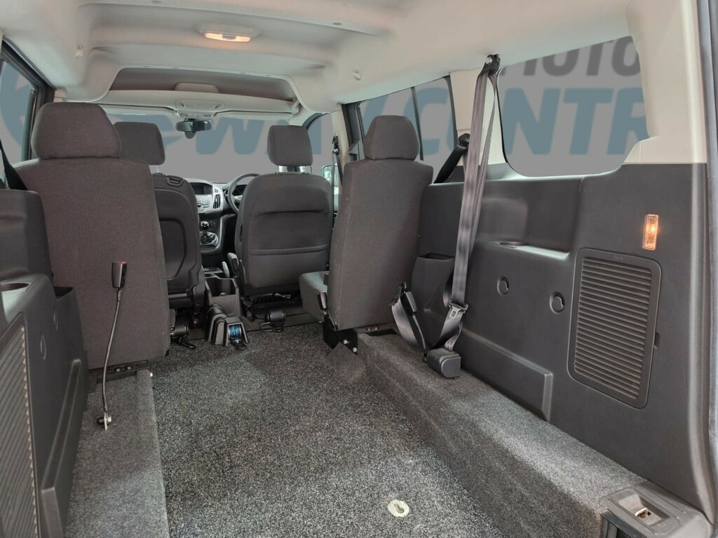 Ford Grand Tourneo Connect Tdci Zetec #9