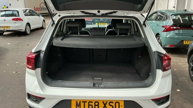 Volkswagen T-Roc Se 1.5 Tsi 150Ps Evo 6-Speed White #13