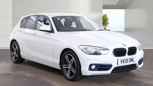 BMW 1 Series 2019 1.5 118I Sport Hatchback Eu White #2