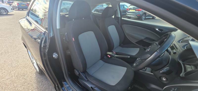 Seat Ibiza Tsi Act Fr 3-Door Red #13