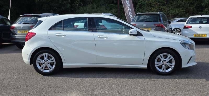 Mercedes-Benz A Class A200d Se Executive White #2