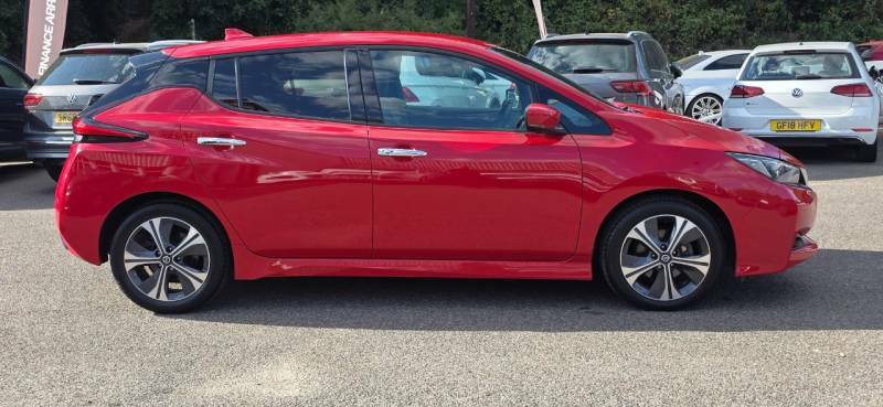 Nissan Leaf 110Kw N-connecta 40Kwh - 2021 21 Red #6