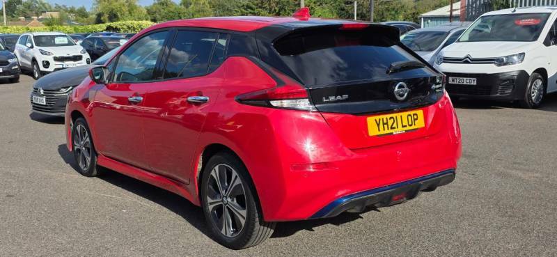 Nissan Leaf 110Kw N-connecta 40Kwh - 2021 21 Red #4