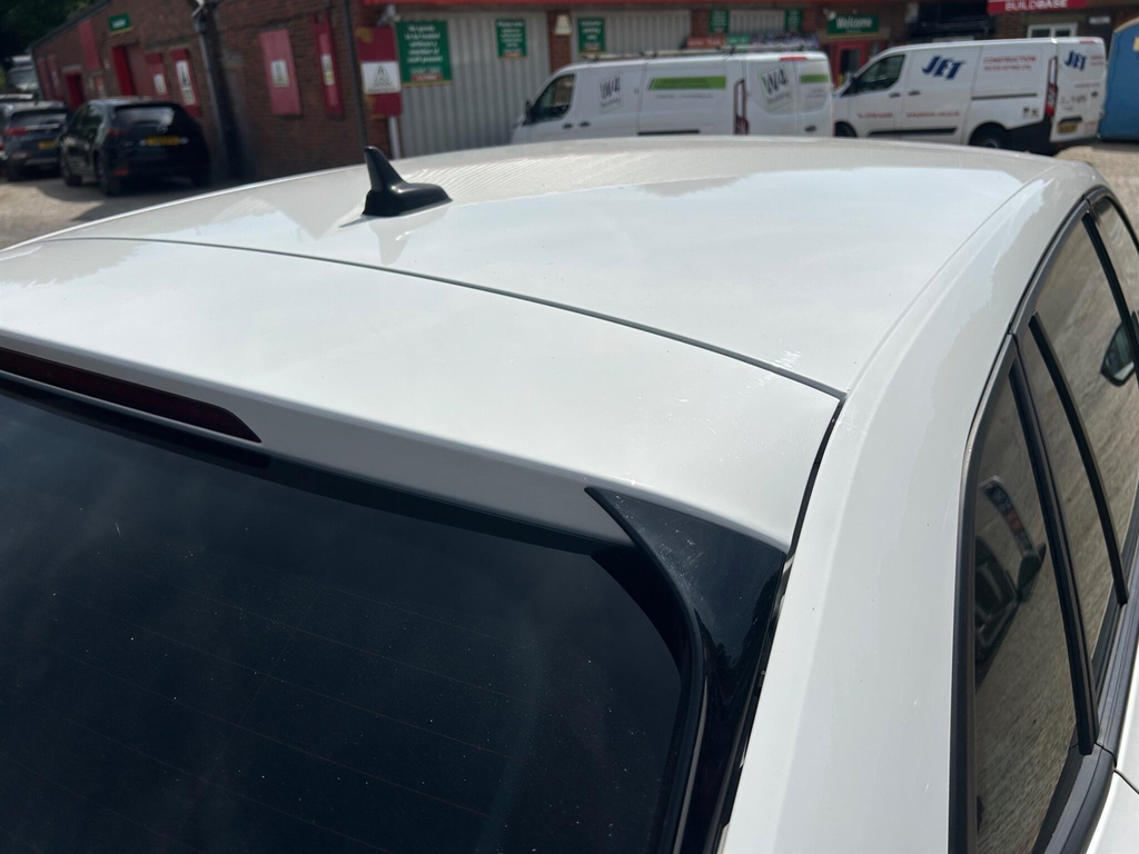 Skoda Scala 1.5 Tsi Se Hatchback Dsg 150 Ps White #26