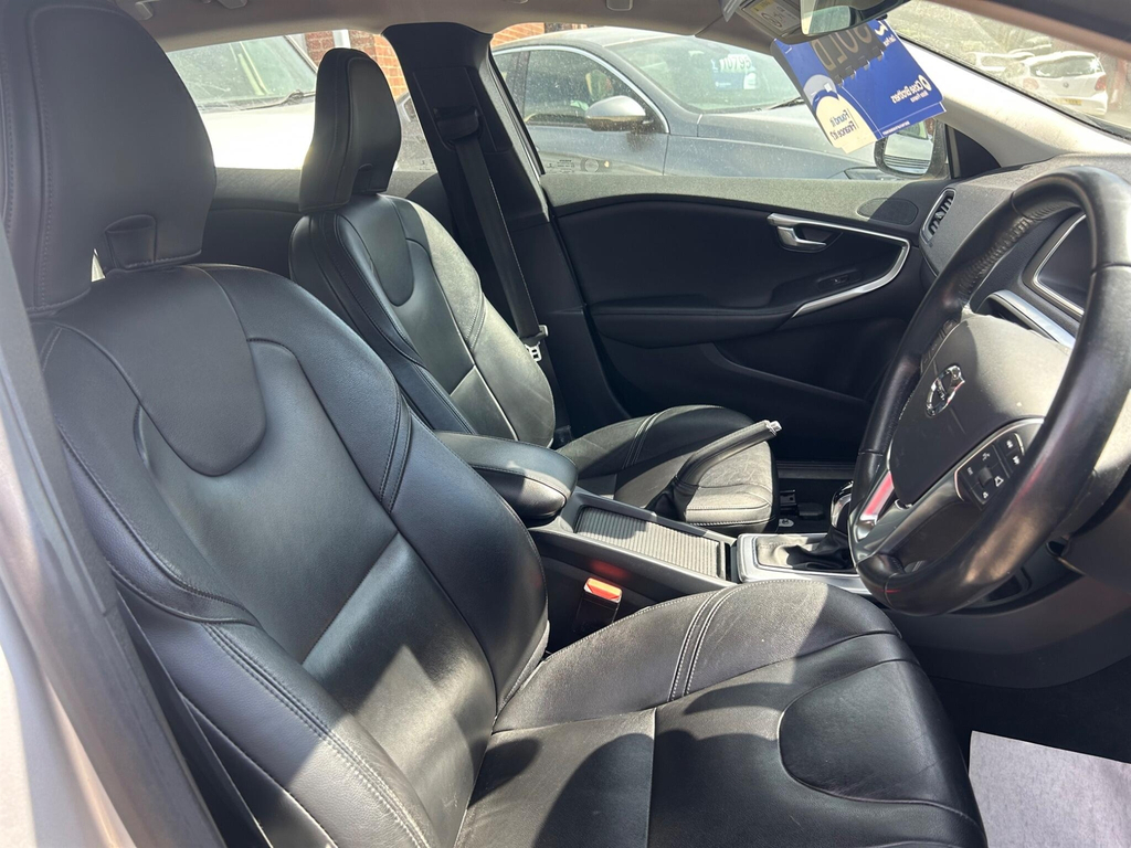 Volvo V40 1.5 T2 Inscription Euro 6 Ss #4