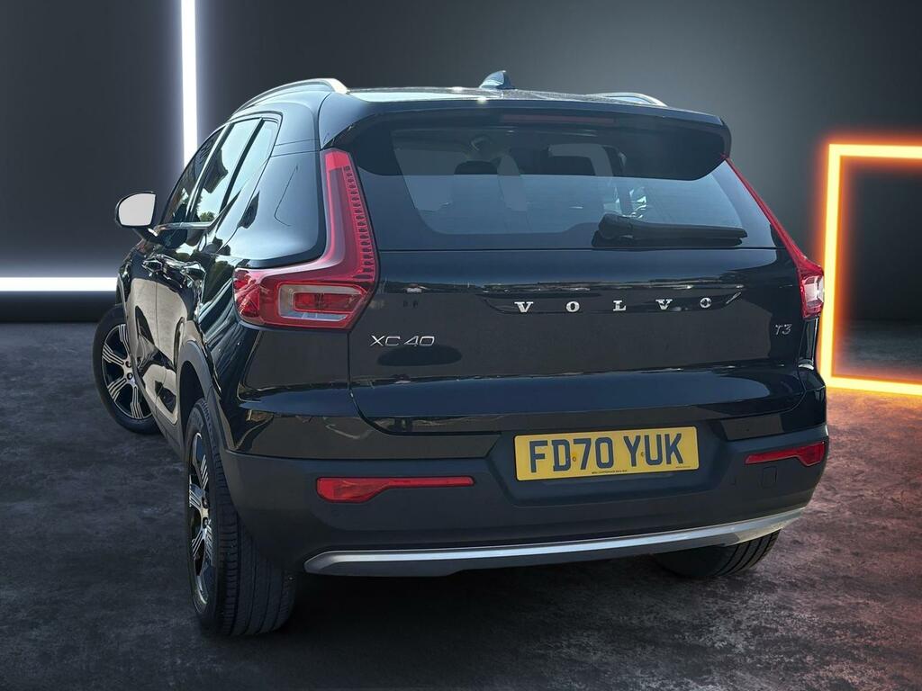 Volvo XC40 1.5 T3 163 Inscription Geartronic Black #2