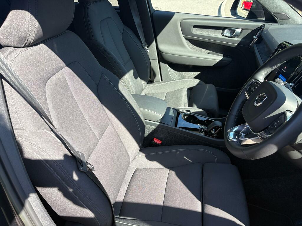 Volvo XC40 170Kw Recharge Plus 69Kwh Black #6