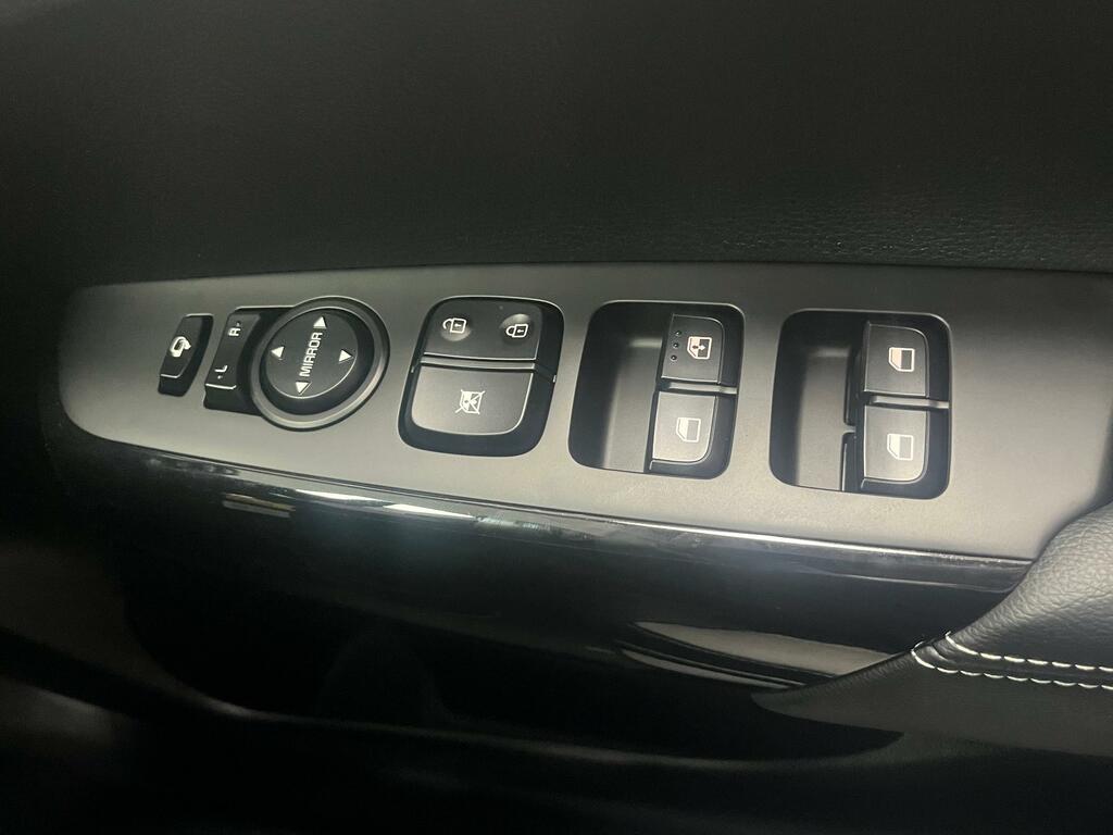 Kia Picanto 1.0 Pure White #24