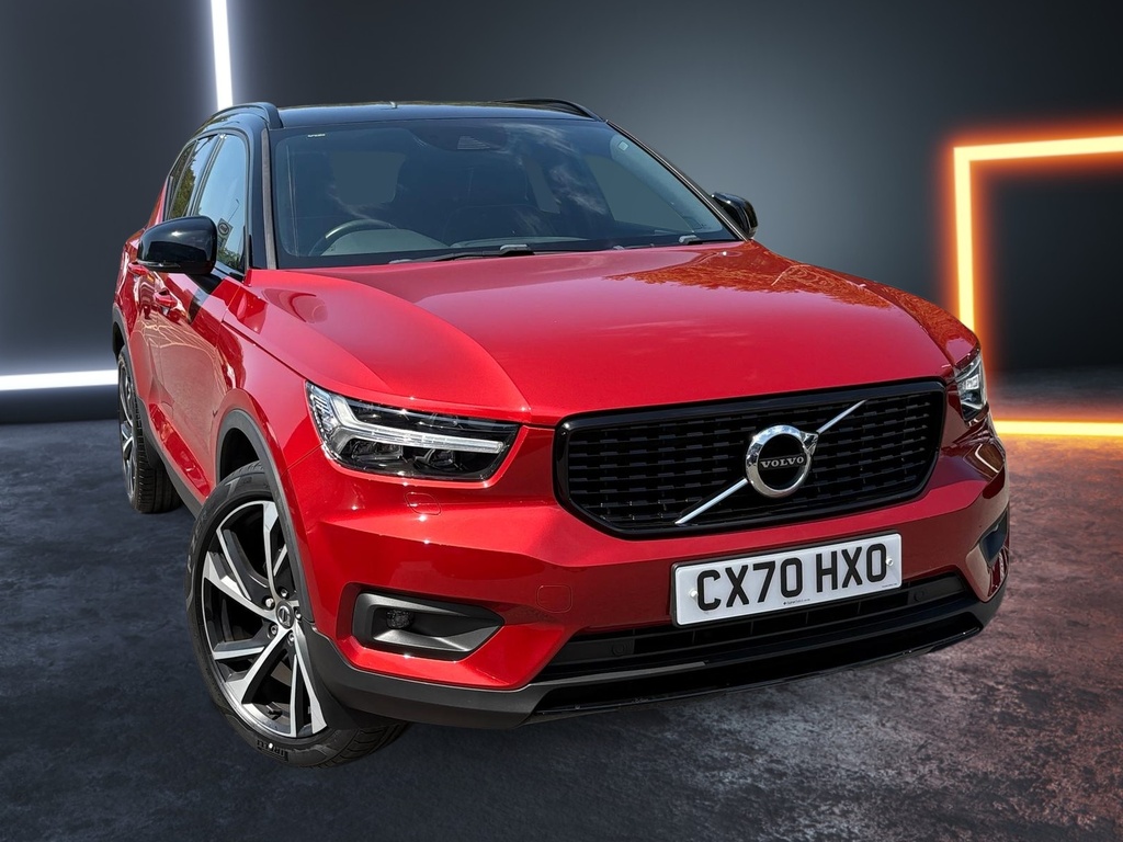 Volvo XC40 2.0 B4p R Design Pro Red