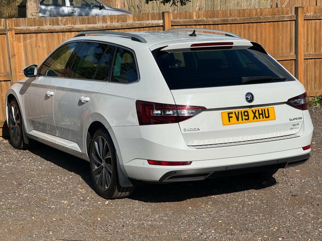 Skoda Superb 2.0 Tdi Laurin Klement Dsg 4Wd Euro 6 Ss White #4