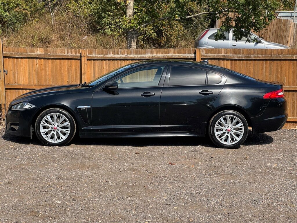 Jaguar XF 2.2D R-sport Euro 5 Ss Black #4