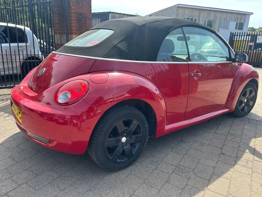 Volkswagen Beetle 1.6 Luna Cabriolet Euro 4 Red #4