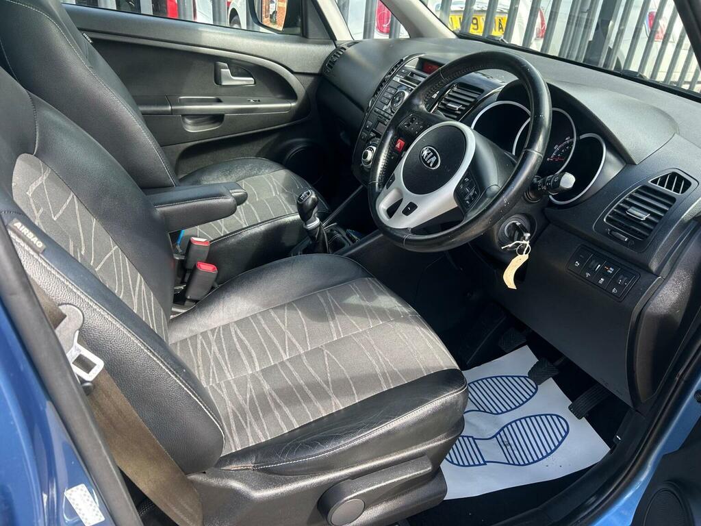 Kia Venga Mpv 1.4 Crdi 2 Euro 5 201463 Black #23