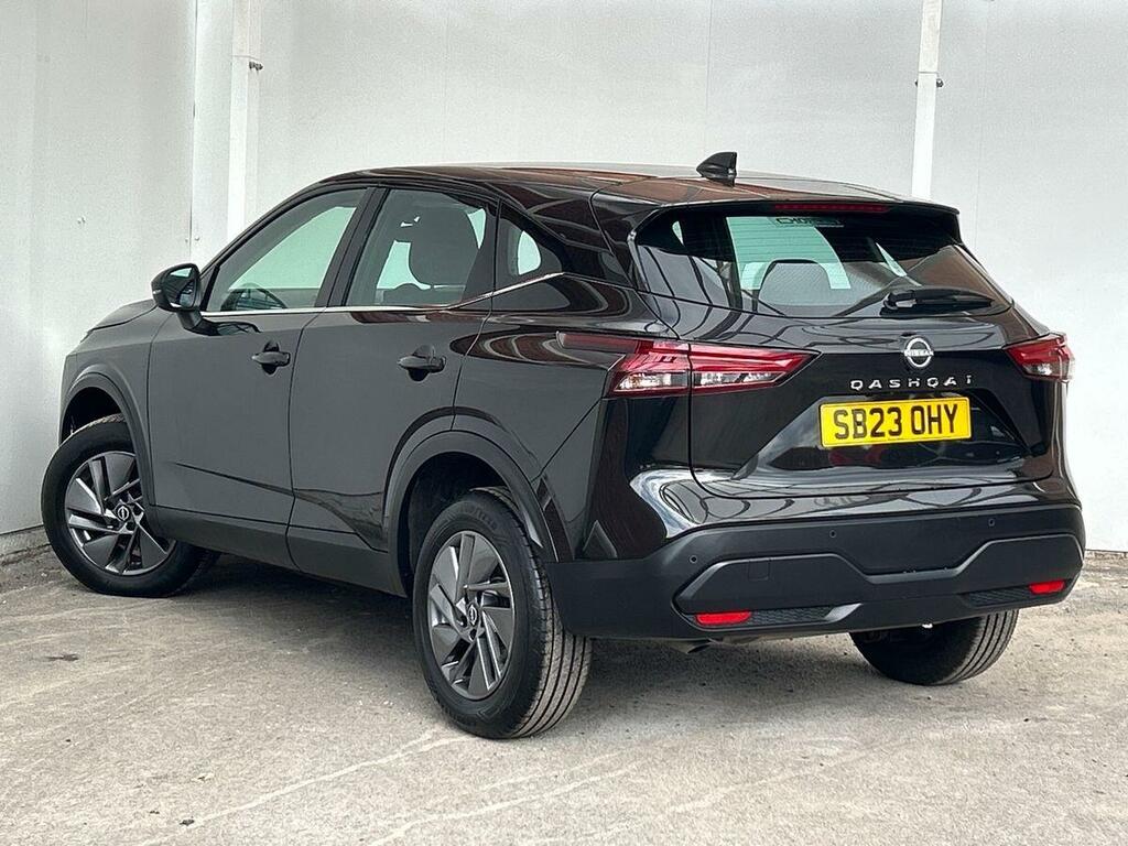 Nissan Qashqai 1.3 Dig-t Mhev Acenta Premium Suv Hybri SB23OHY Black #3