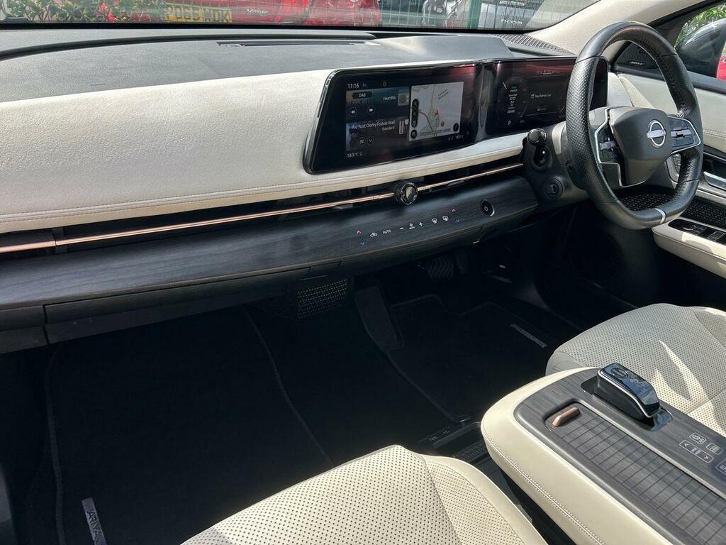 Nissan Ariya 87Kwh Evolve Suv 22Kw Charger 2 Blue #2