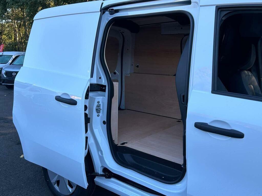 Nissan TOWNSTAR 1.3 Acenta Van White #24