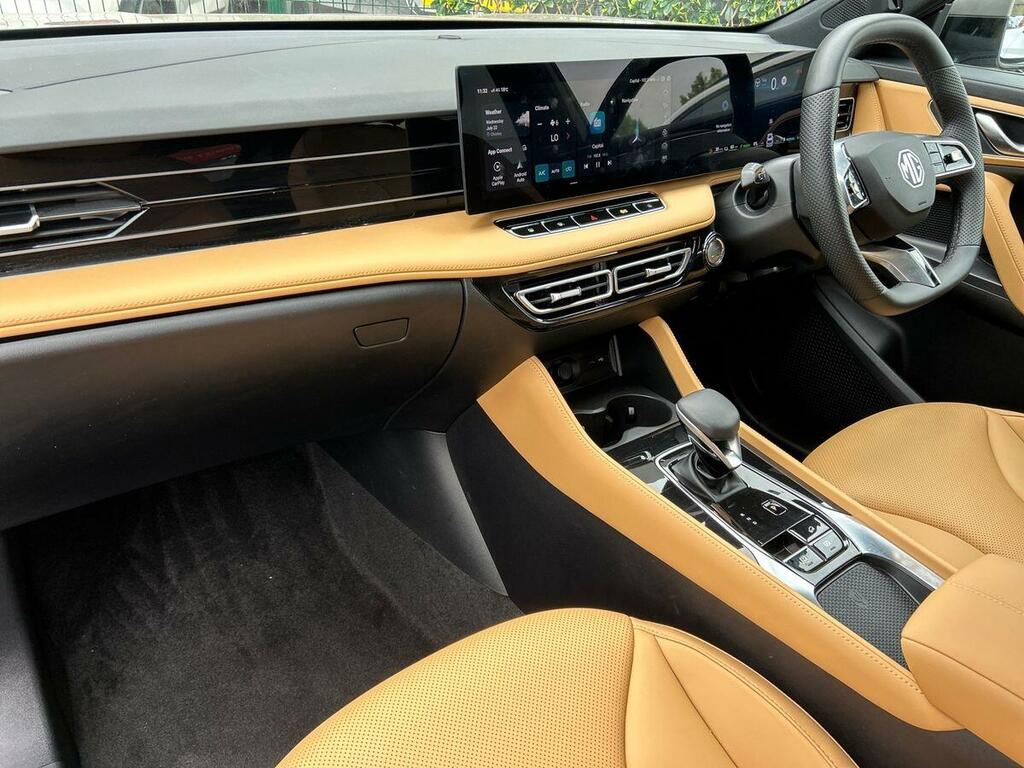 MG HS 1.5 T-gdi 24.7Kwh Trophy Suv Plug-in Hy LE75FDA Silver #2