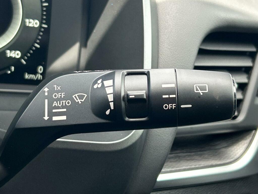 Nissan Qashqai Tekna Silver #27